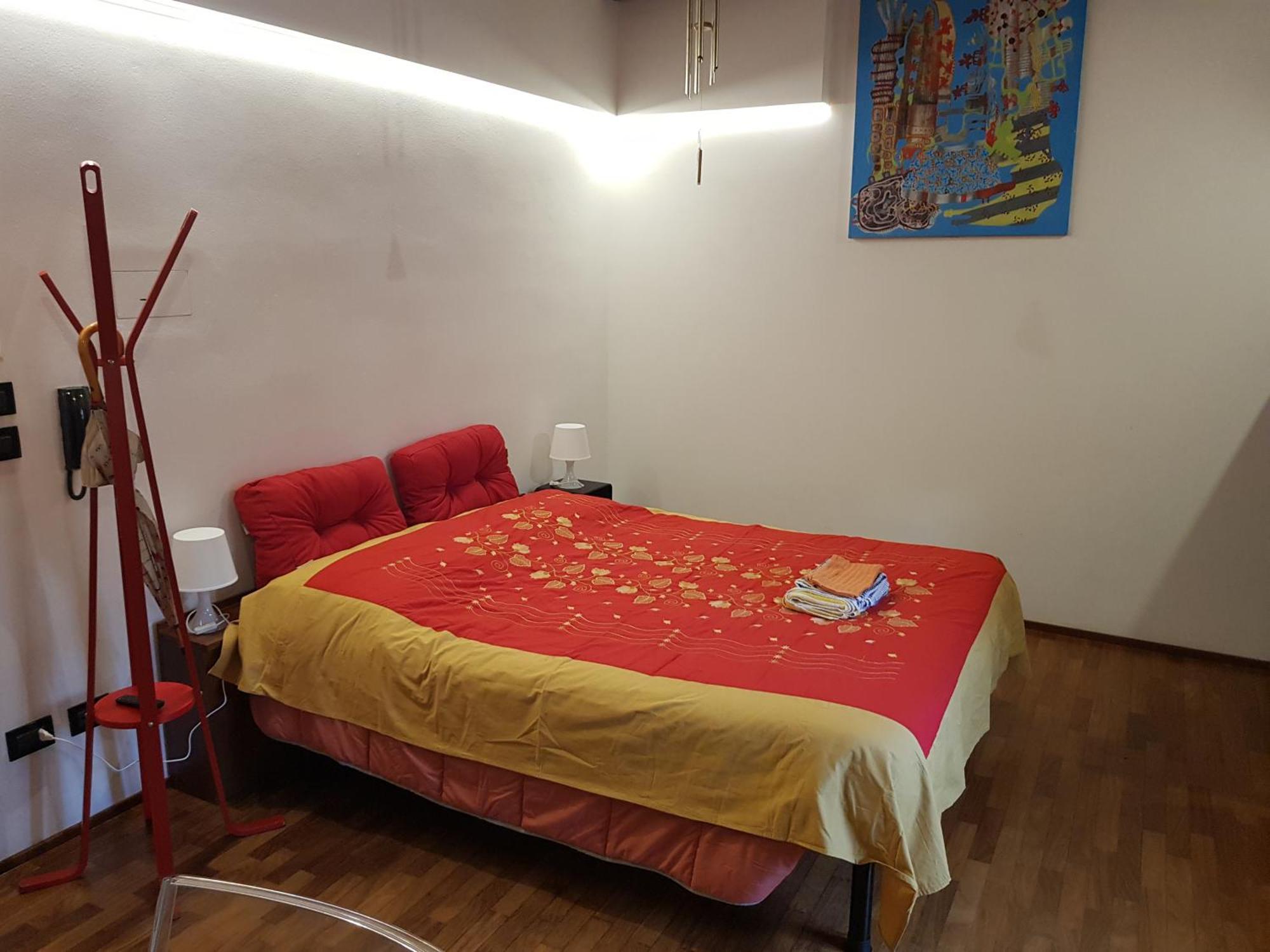 Monolocale Sui Tetti Di Bologna - Via Indipendenza Apartment Luaran gambar