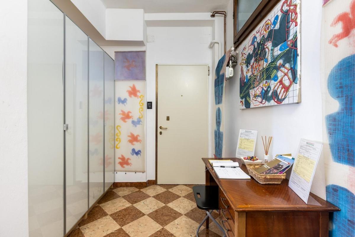 Monolocale Sui Tetti Di Bologna - Via Indipendenza Apartment Luaran gambar