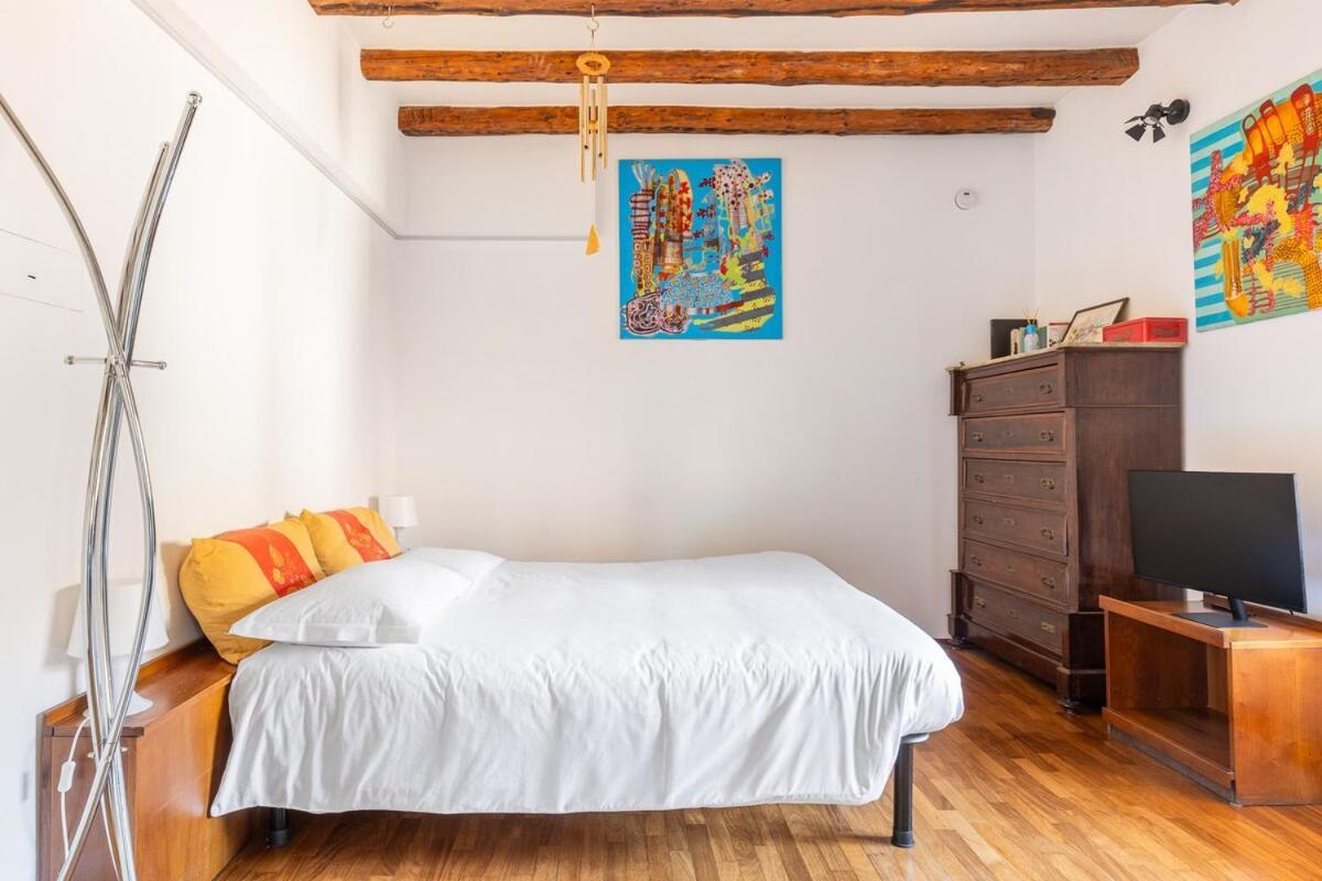 Monolocale Sui Tetti Di Bologna - Via Indipendenza Apartment Luaran gambar